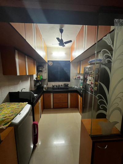 Available 2BHK Flat For Sale in Link Road, Malad West-4