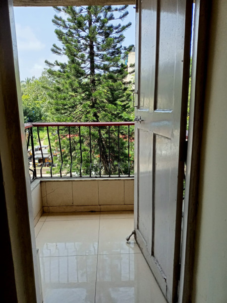 2BHK Flat on rent at Mithchowki, Marve Road, Malad West. Rose Manor CHSL.-6
