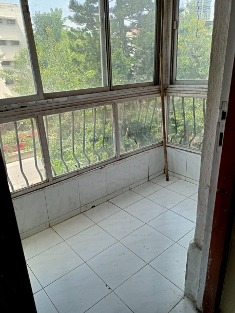 2BHK Flat on rent at Mithchowki, Marve Road, Malad West. Rose Manor CHSL.-3