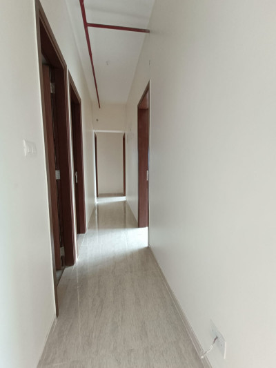 Available 3.5BHK Flat For Sale In AURIS SERENITY -T-2- Malad West-6