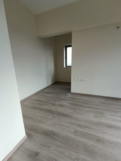 Available 3.5BHK Flat For Sale In AURIS SERENITY -T-2- Malad West-5