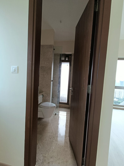 Available 3.5BHK Flat For Sale In AURIS SERENITY -T-2- Malad West-4